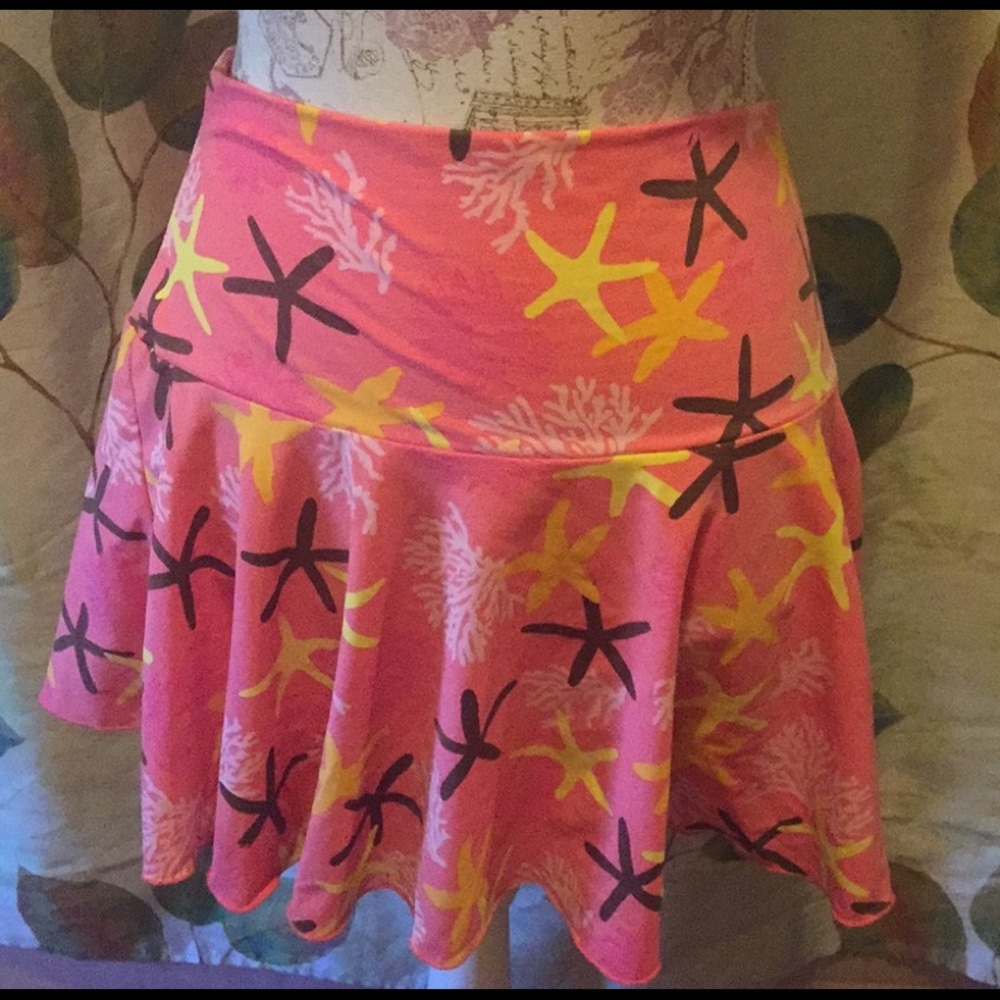 Fresh produce pink starfish skirt size large